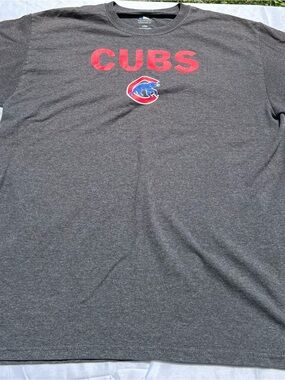 Genuine Merchandise Gray Tee with Red & Blue Cubs Logo